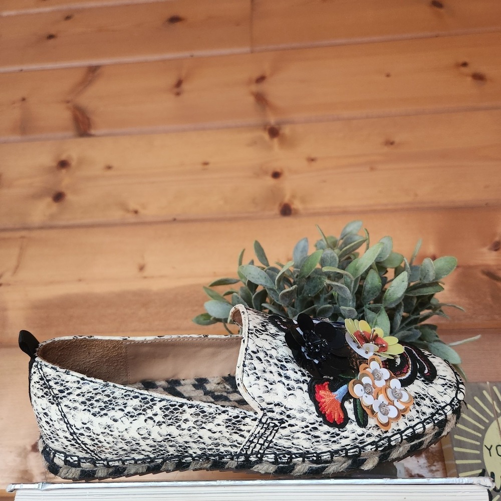 Bill Blass Anthropologie Sutton Espadrille Flats Snake Bead Floral Boho Art 7.5 - Picture 5 of 12